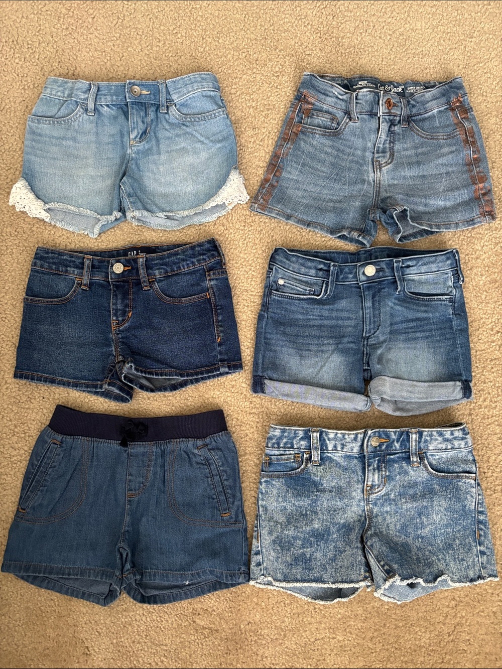 Bundle of 6 Girls Denim Jean Shorts - Size 6 - H&M, Children’s Place, Old Navy - Picture 1 of 10
